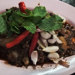 ก้อยคั่วเนื้อ