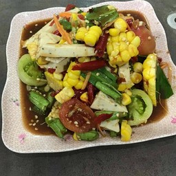 ตำข้าวโพดหมูยอ