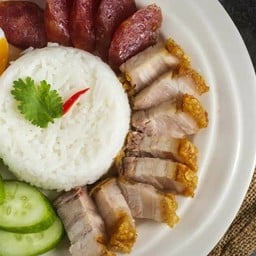 อาหมวยข้าวมันไก่ Suphan Banana ไม่มีสาขา