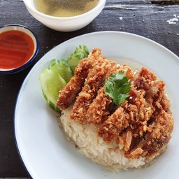 ข้าวมันไก่ทอด