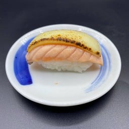 ซูชิหน้าแซลมอนชีส