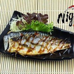 ปลาซาบะย่างซีอิ๊ว