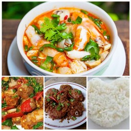 ต้มยำทะเล + สามชั้นพริกเกลือ (กับข้าว) + หมูยอดทอด2ชิ้น+ ข้าวเปล่า 2ถุง