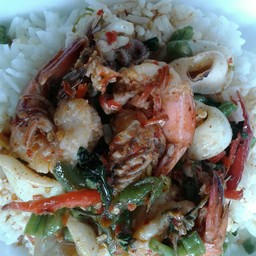 ข้าวกะเพราทะเล