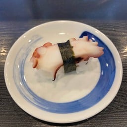 ซูชิหน้าหมึกทาโกะ