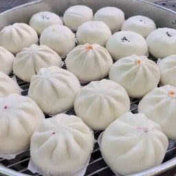 ขนมจีบซาลาเปา by ใหม่