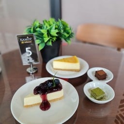 Kamin Dessert Cafe