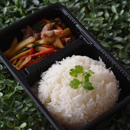 ผัดหน่อไม้เนื้อ