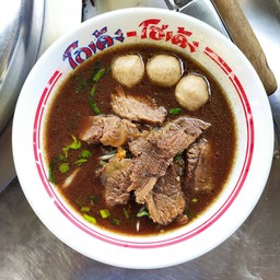 ก๋วยเตี๋ยวน้าเปรี้ยว หลังโรงเรียนจังหวัด