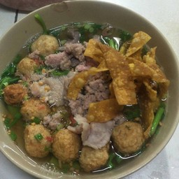 ราคา 40 บาท กินแบบอิ่มคุ้มกับคุ้ม