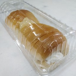 ขนมปังไส้ครีม