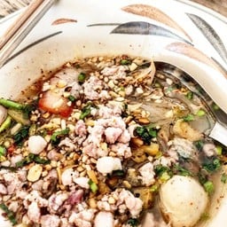 ลูกชิ้นทอดร้านดีจ้า