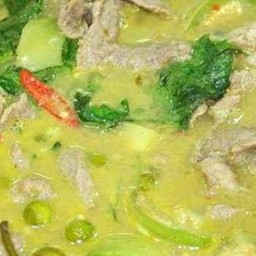 แกงเขียวหวานหมูชิ้น