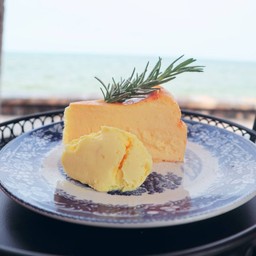 Pineapple Basque Cheese Cake