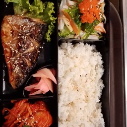 เซ็ตเบนโตะปลาซาบะย่างซีอิ้ว
