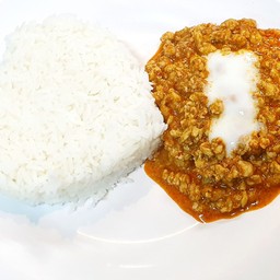 ข้าวฉู่ฉี่ไข่ดาวนมสด(ไก่)