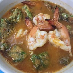 แกงส้มชะอมไข่กุ้ง