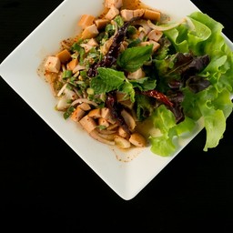 ลาบไส้กรอก