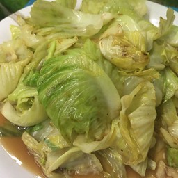 กะหล่ำผัดน้ำปลา