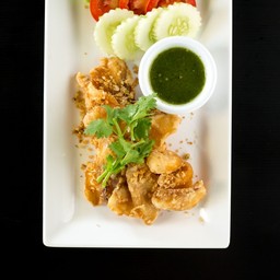 ปลาทอดกระเทียม