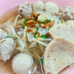 ก๋วยเตี๋ยว ลูกชิ้น-หมูเด้ง