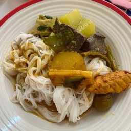 ร้านขนมจีนน้องสาว