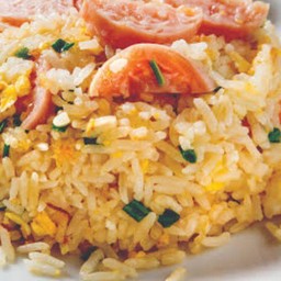 ข้าวผัดแหนม