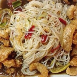 ตำขนมจีนแคบหมู