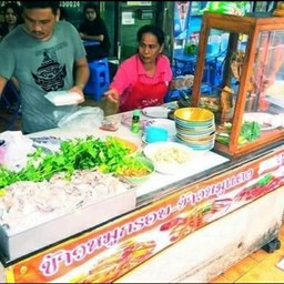 ข้าวต้มปลา+ข้าวหมูแดงวัดราชโอรส วัดบางบอน