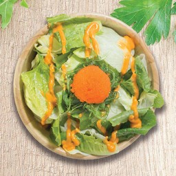 สลัดสาหร่ายไข่กุ้งซอสเผ็ด