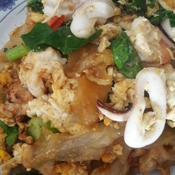 ผัดซีอิ้วทะเล