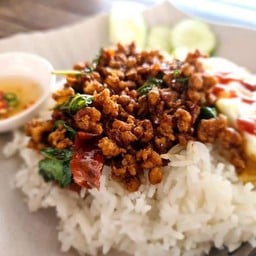 นายช่างก๋วยเตี๋ยวเรืออยุธยา สาขา36 พระยาสัจจา อ่างศิลา