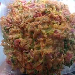 ข้าวไข่เจียว 2 ฟอง - ไส้กรอกไก่