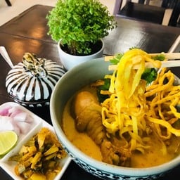 ข้าวซอยไก่