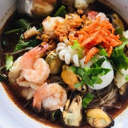 ก๋วยเตี๋ยวเรือ๙เส้น ไทรน้อย
