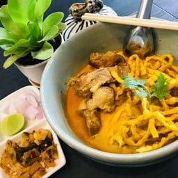 ข้าวซอยหมู