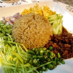 ข้าวคลุกกะปิ