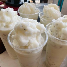 มะพร้าวปั่นนมสด(เจ้าเก่าปากแพรก)