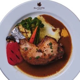 Roasted chicken ไก่อบ