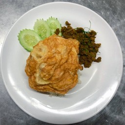 ข้าวราดคั่วกลิ้งไก่