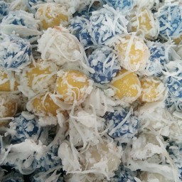 เรือน ขนมโค