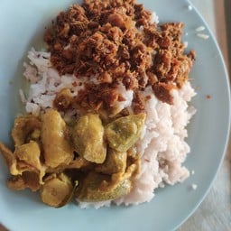 ข้าวแกงปักษ์ใต้ สงขลา (โชคชัย4)