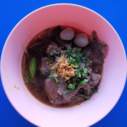 ก๋วยเตี๋ยวเนื้อ (เล็ก หมี่ บะหมี่เหลือง บะหมี่หยก)