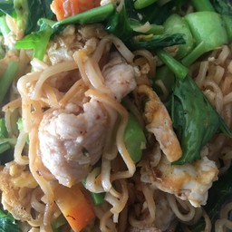 มาม่าผัดกุ้ง