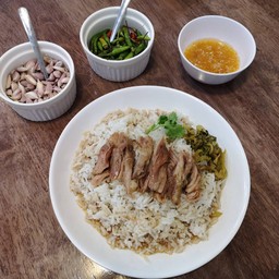 ข้าวขาหมู เนื้อล้วน