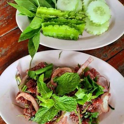 ม.ต้นโคตรยำ  ข้างทางรถไฟศรีราชาติด G คอนโด