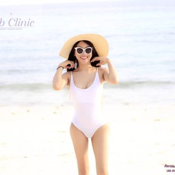 https://www.facebook.com/Celebclinic/