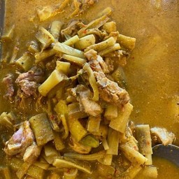 แกงคั่วหยวกไก่