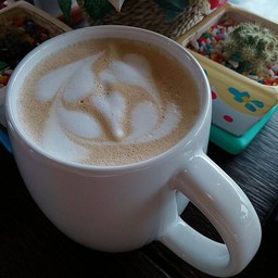 ลาเต้ ร้อน