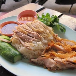 ข้าวมันไก่ต้ม+ไก่ทอด